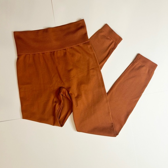 Knix Good to Go Seamless Legging (Copper - Size Small) - Picture 3 of 6